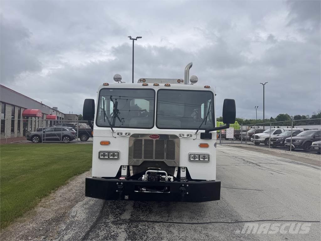 Peterbilt 320 Kamioni za otpad