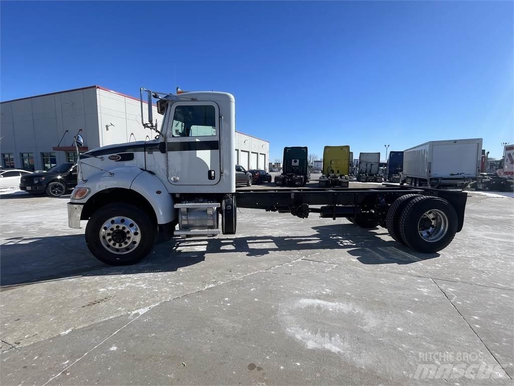 Peterbilt 337 Kamioni-šasije
