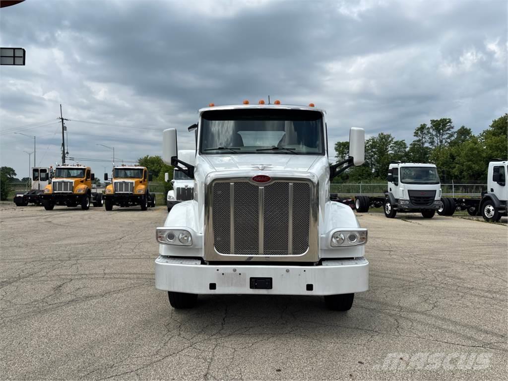 Peterbilt 567 Tegljači