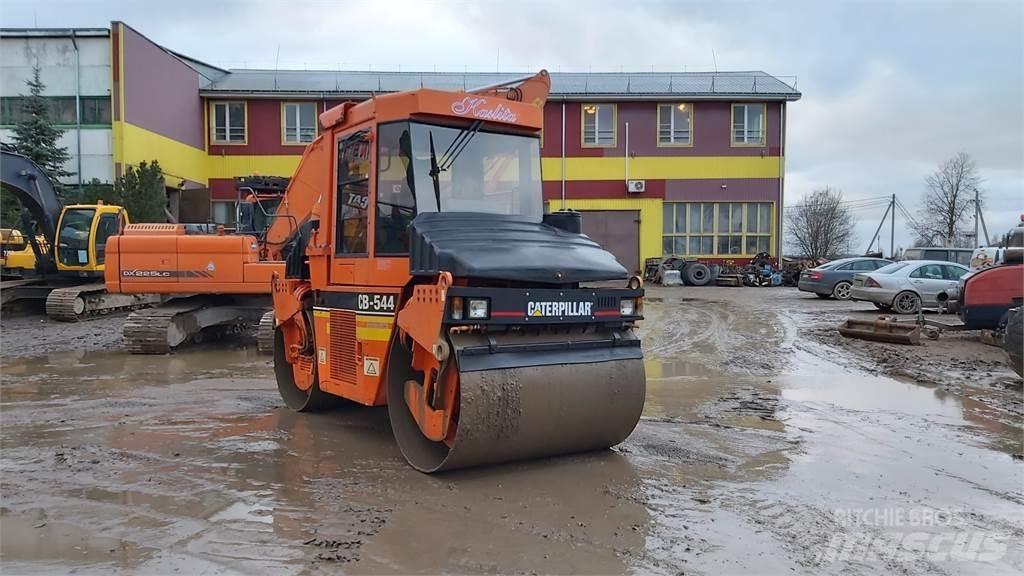 CAT CB544 Valjci sa duplim bubnjem