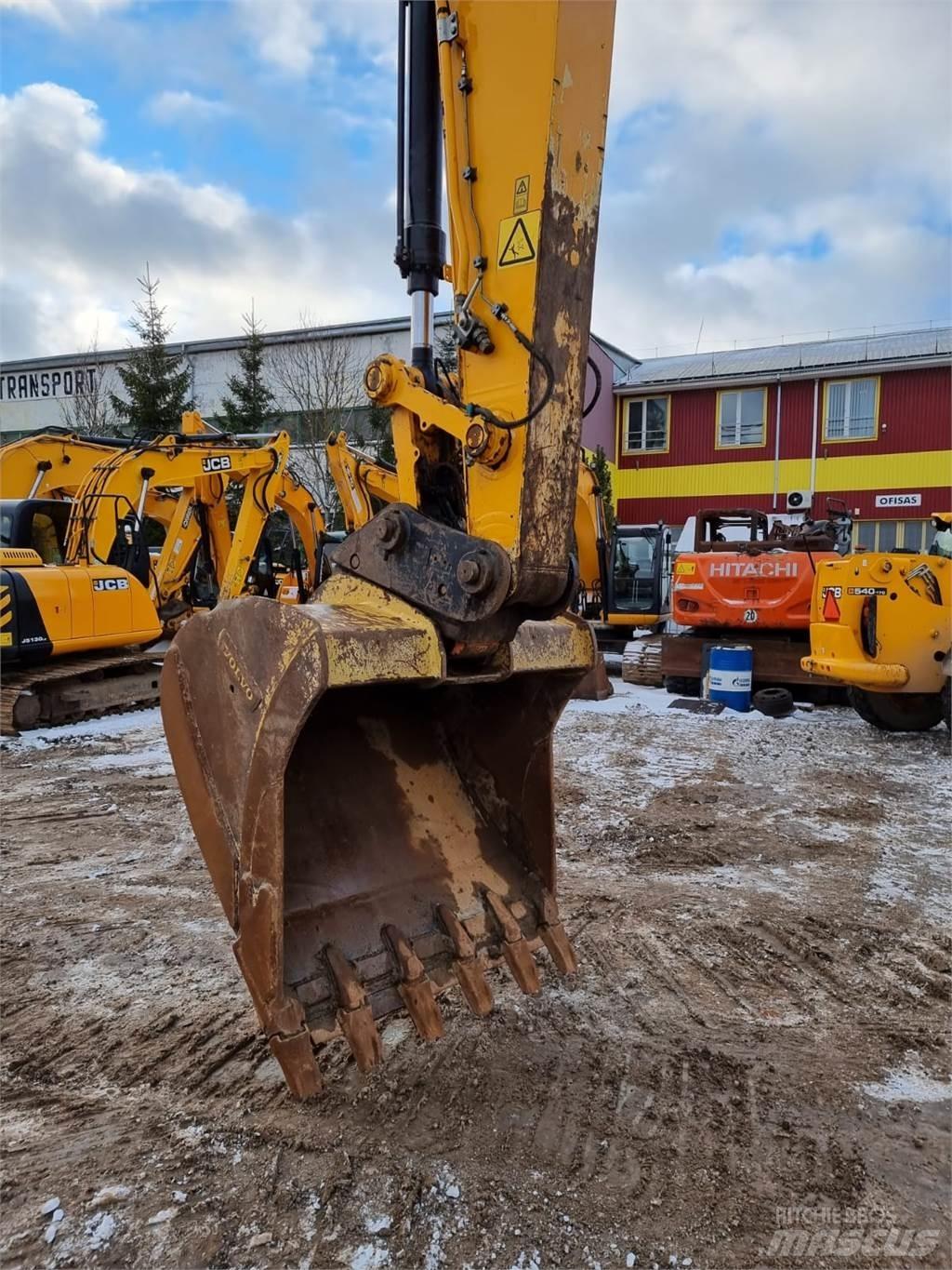 JCB JS220LC Plus Bageri guseničari