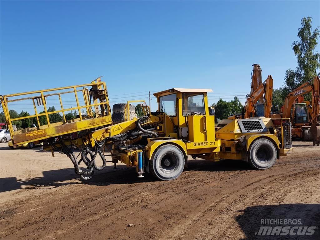 Kita UV211 SP25BG06 Utovarivači na točkove