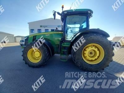 John Deere 8335R Traktori