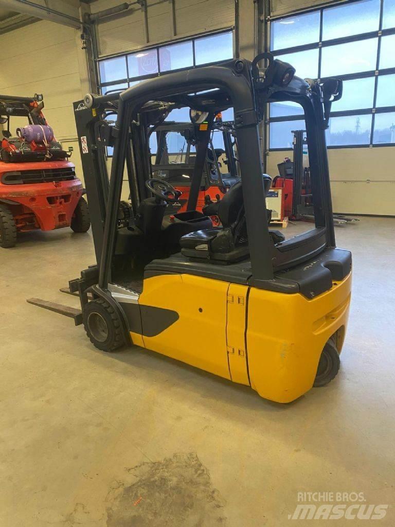 Linde E 18 L-02 Električni viljuškari