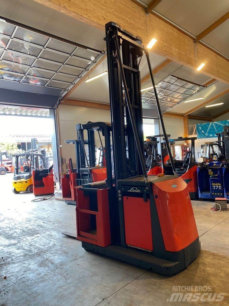 Linde V 12-02 Visoko dizajući komisioni viljuškar