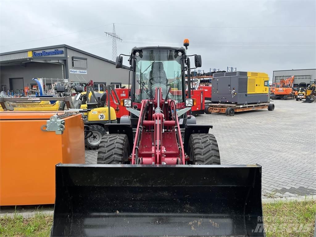 Yanmar V80 Utovarivači na točkove