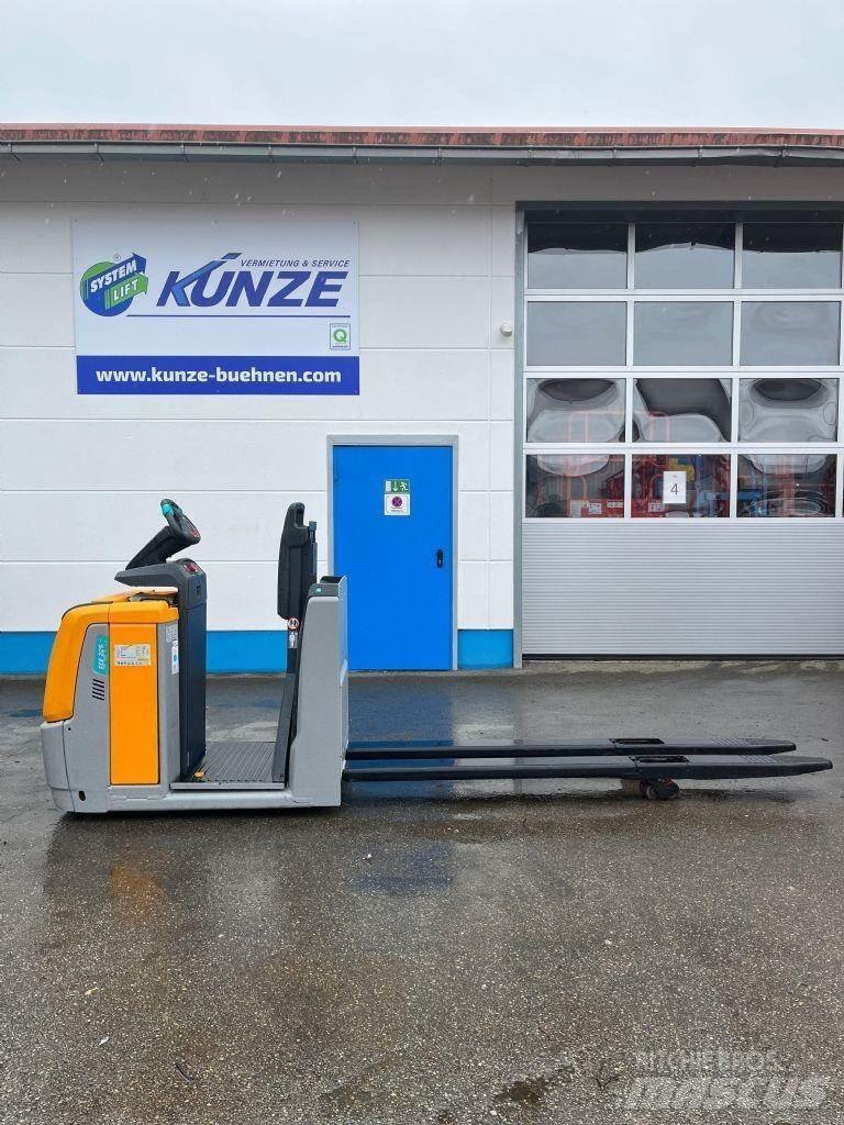 Jungheinrich ECE225 Srednje dizajući komisioni viljuškar