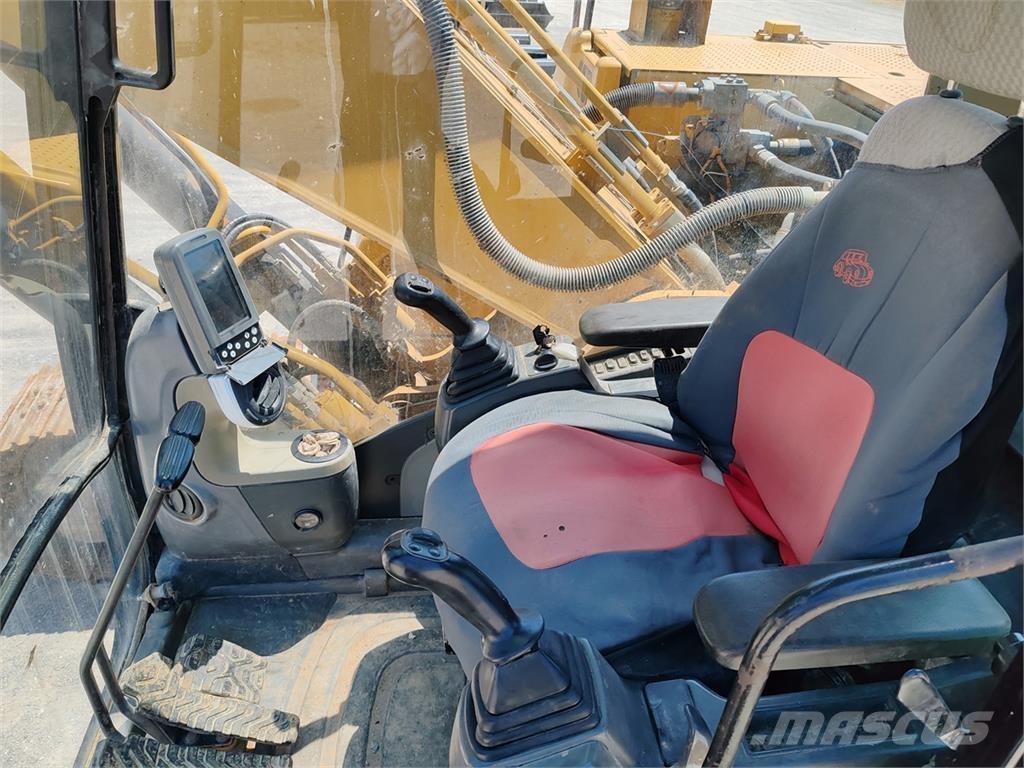 CAT 324 D LN Bageri guseničari
