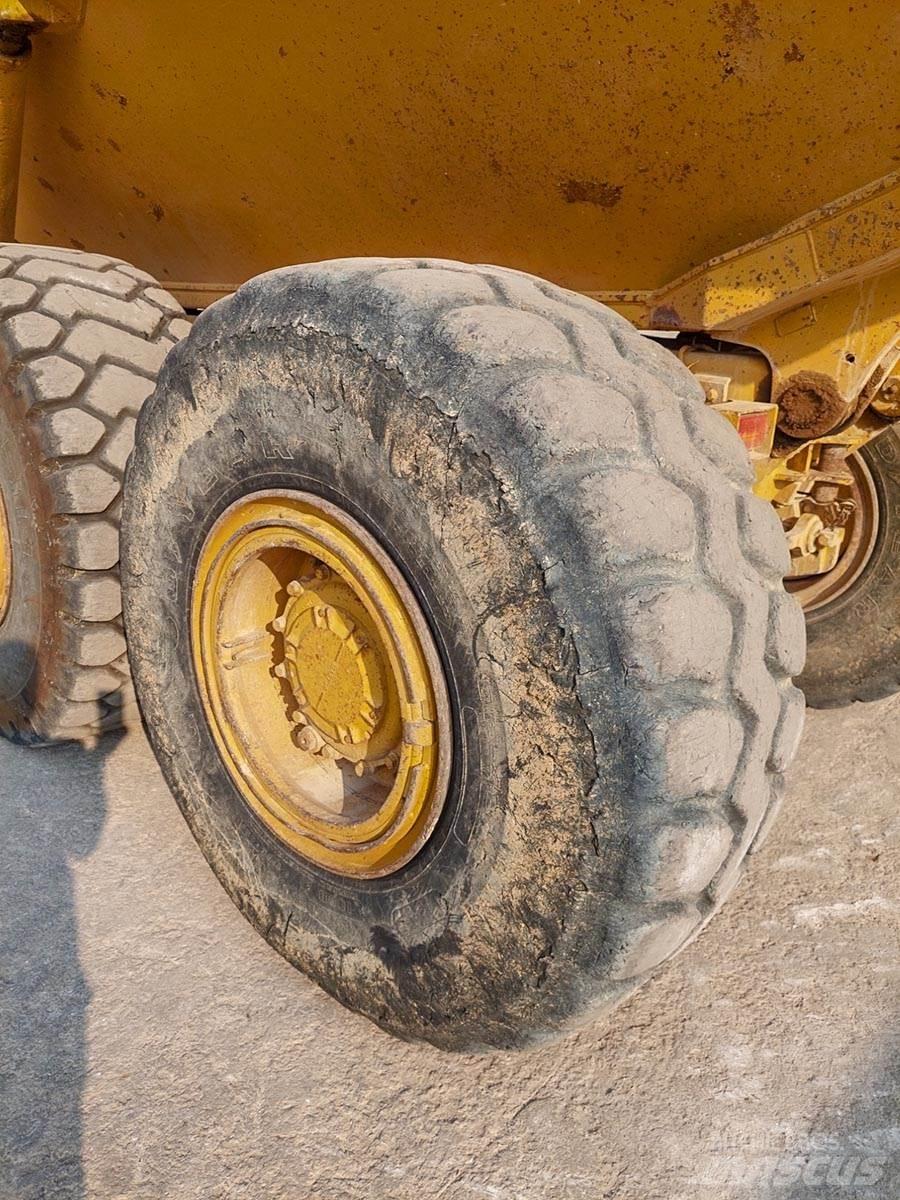 CAT D250E Zglobni damperi