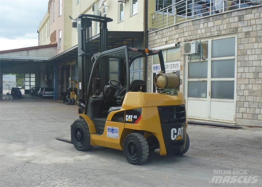 CAT GP40N Plinski viljuškari