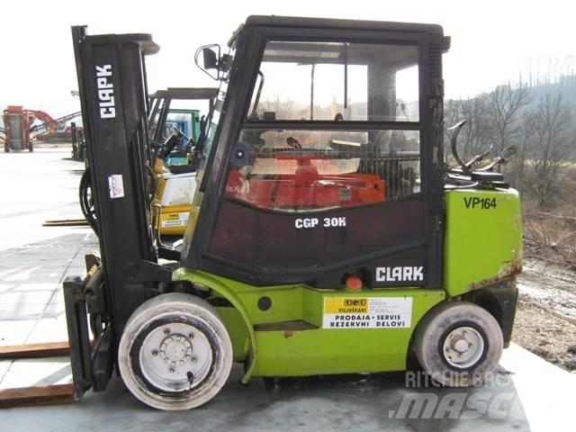 Clark CGP30 Plinski viljuškari