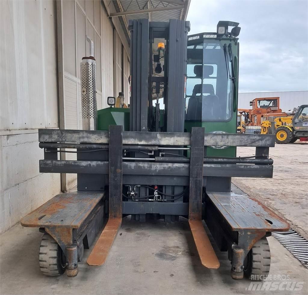 Combilift C3000 Plinski viljuškari
