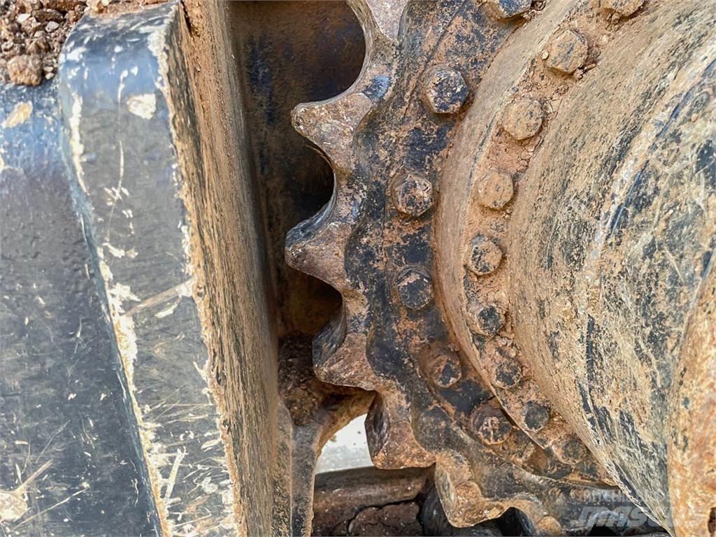 Fiat-Kobelco EX355 Bageri guseničari