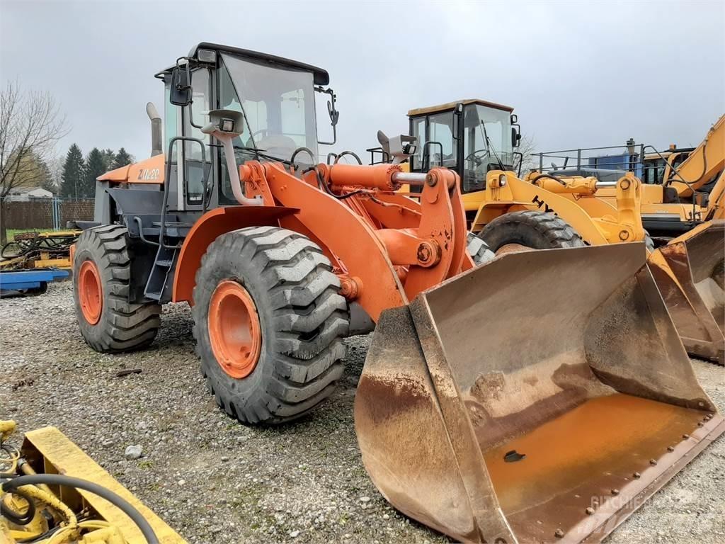 Hitachi ZW220 Utovarivači na točkove