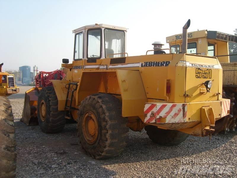 Liebherr L 551 Utovarivači na točkove