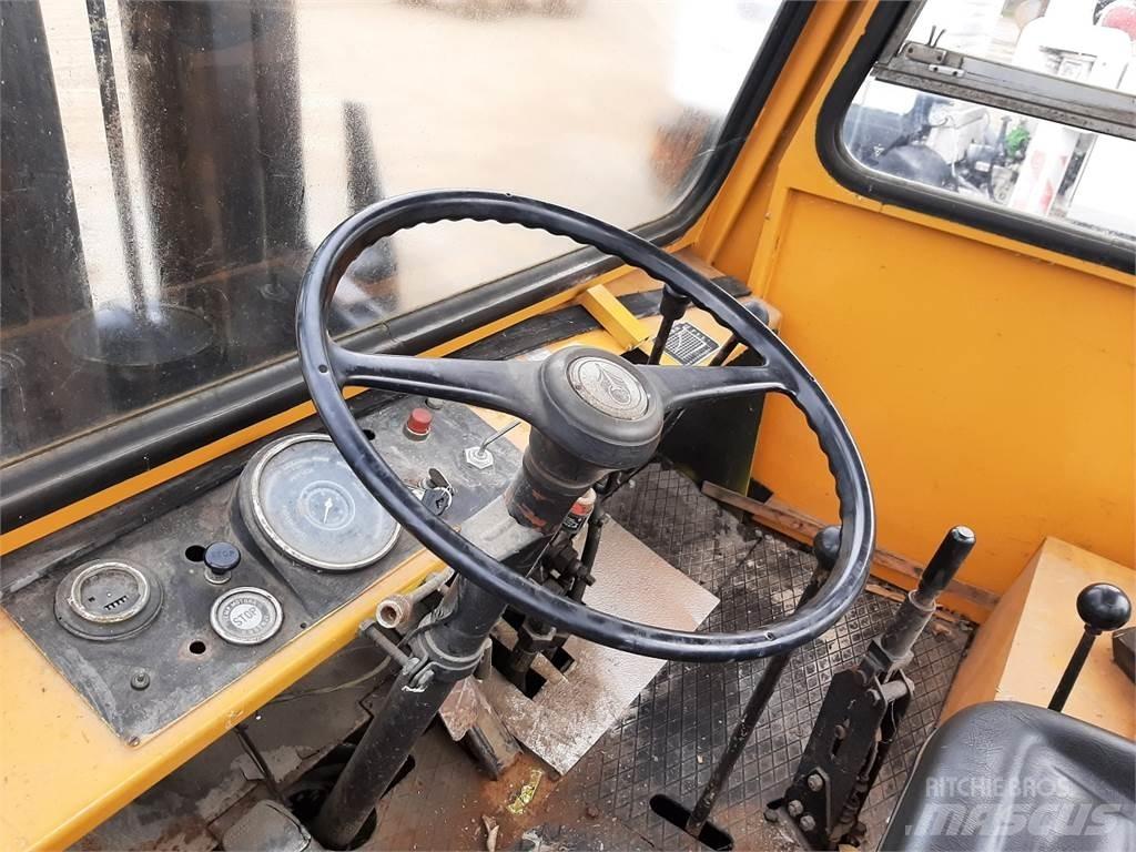 Litostroj V8 Dizelski viljuškari