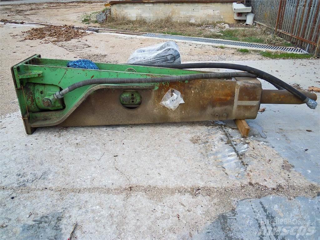 Montabert W1800 Hidraulični čekići za nabijanje stubova