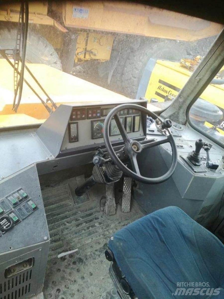 Moxy MT 40B Zglobni damperi