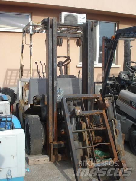 TCM FG25N2S Viljuškari - ostalo