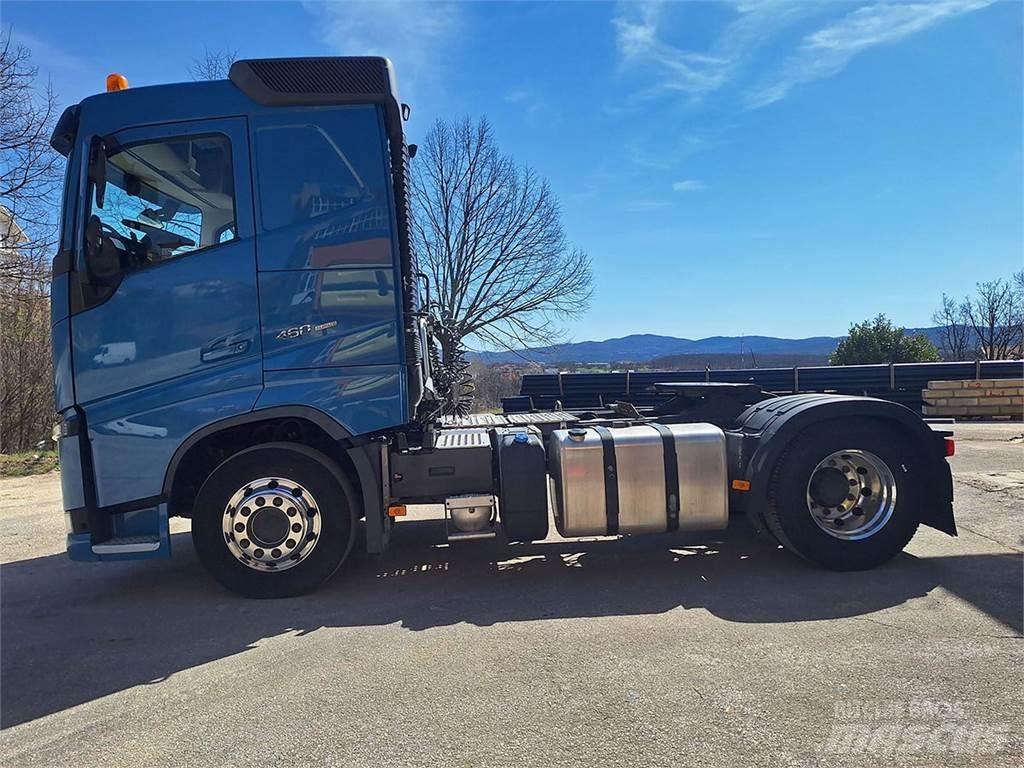 Volvo 460 Kiperi kamioni