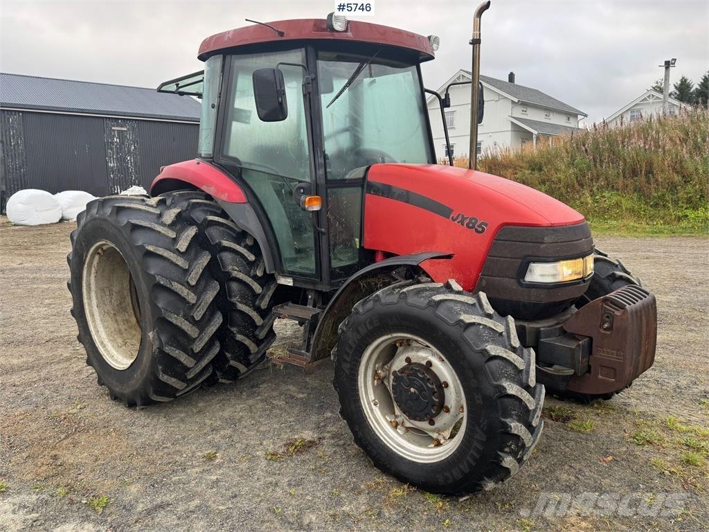 Case IH JX85 Traktori