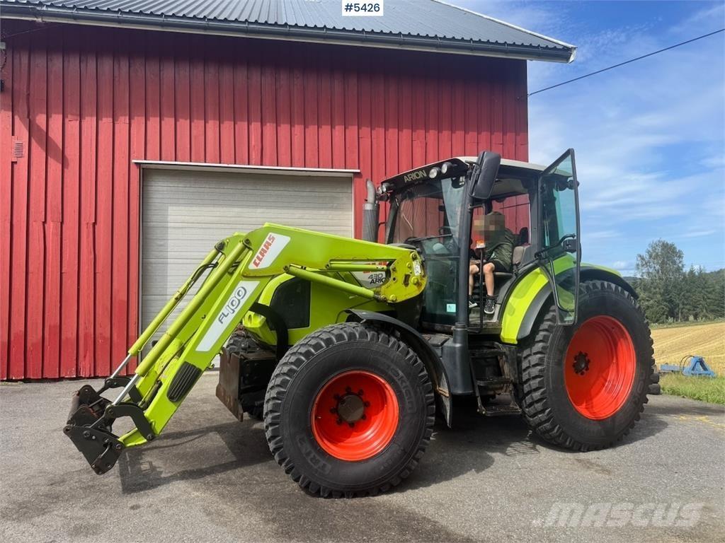 CLAAS Arion 430 Traktori