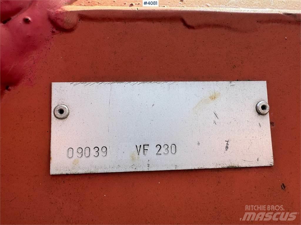 Duun VF 230 Snežne daske i plugovi