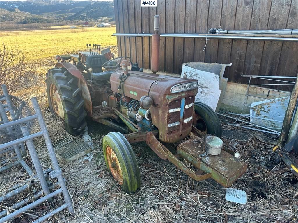 Ford Super Dexta Traktori