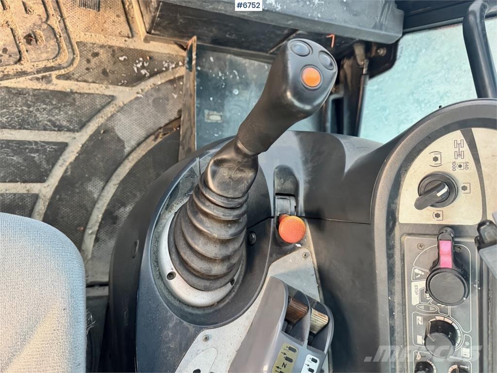 JCB Fastrac 3230 Traktori