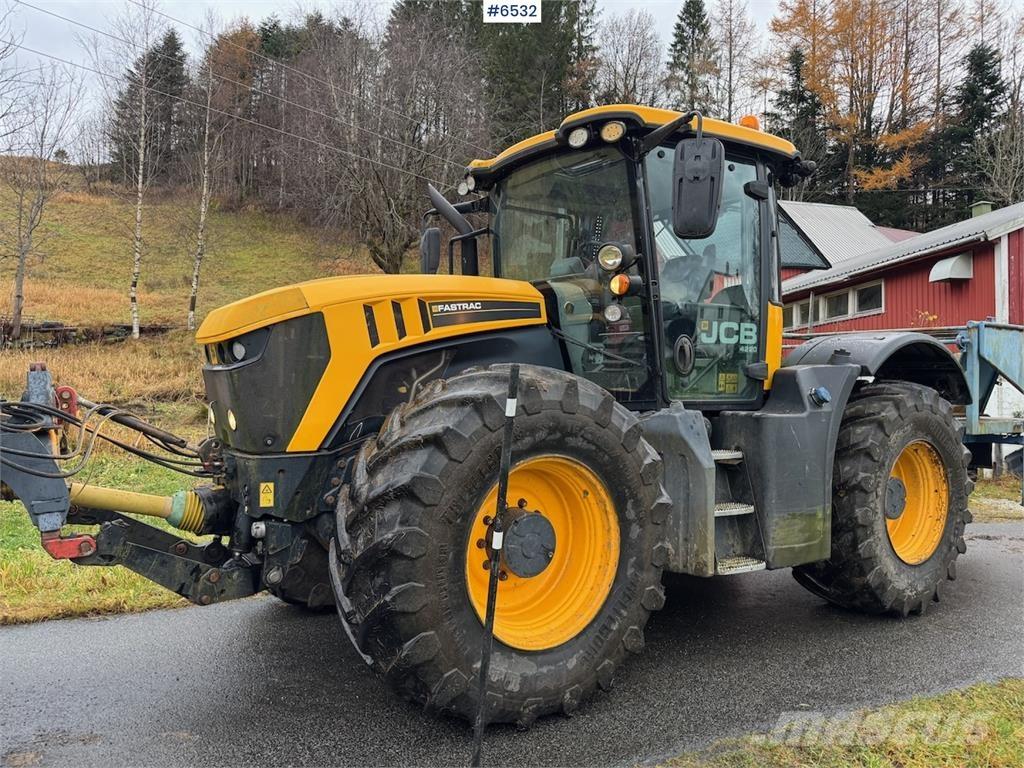 JCB Fastrack 4220 Traktori