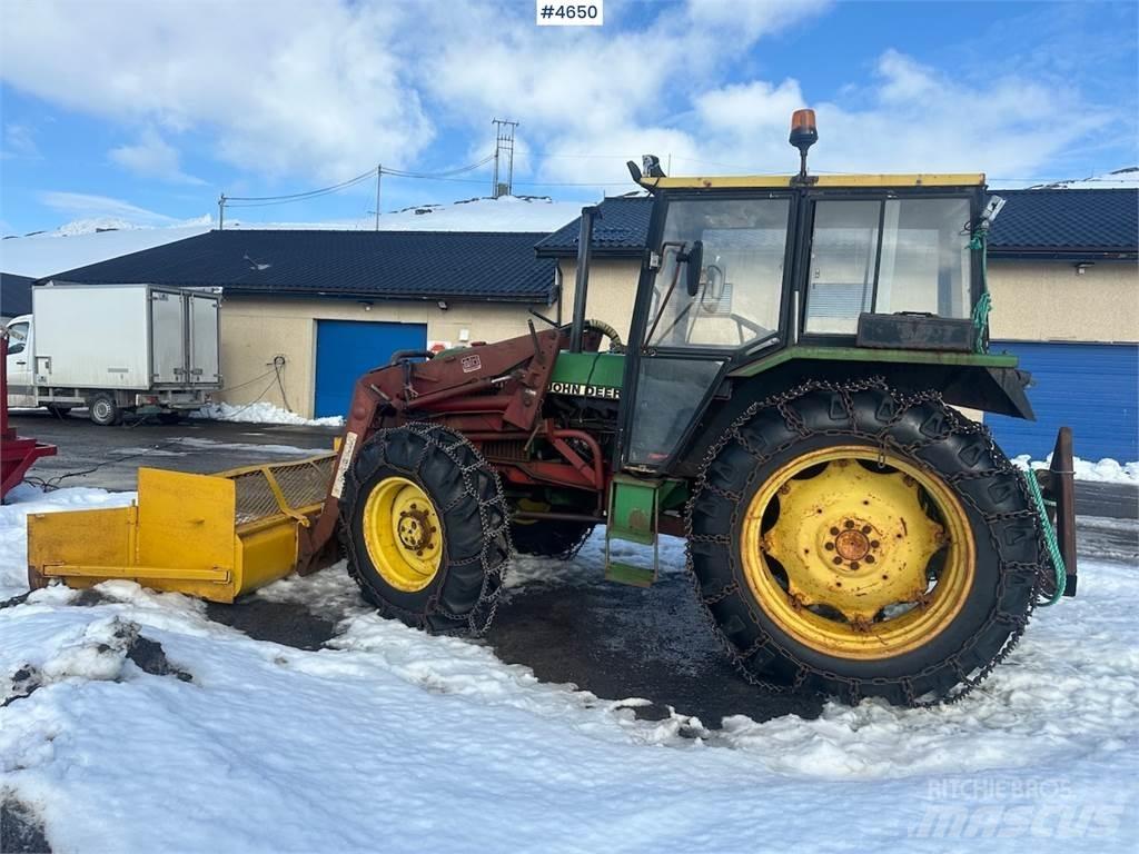 John Deere 2040 Traktori