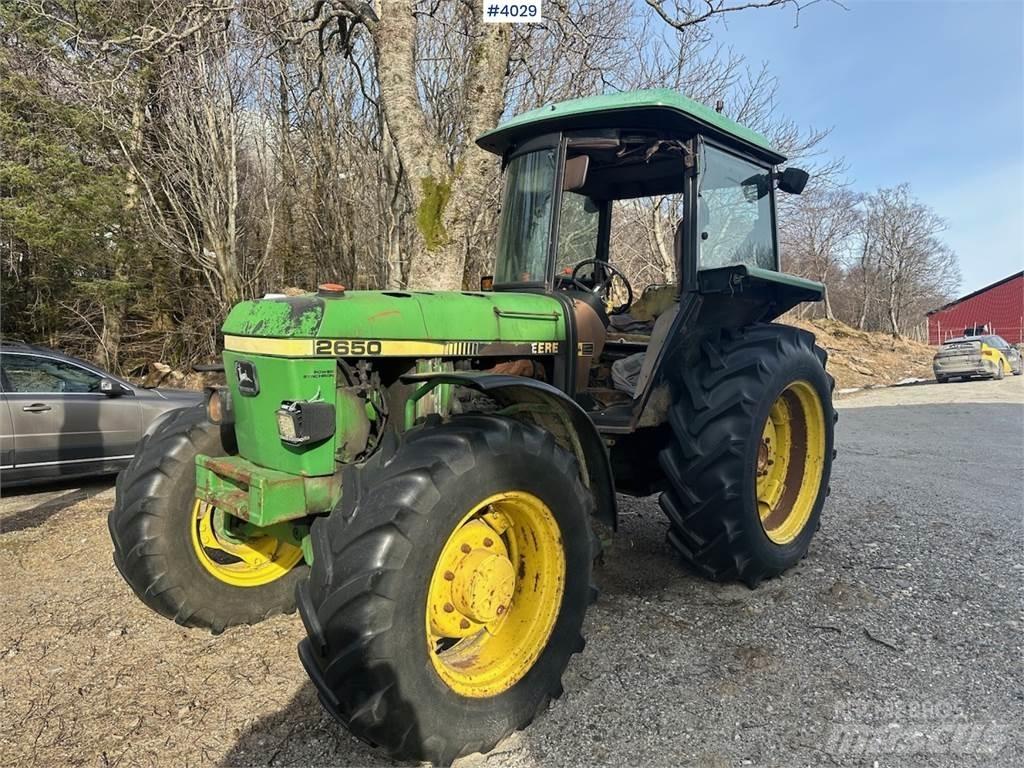 John Deere 2650 Traktori