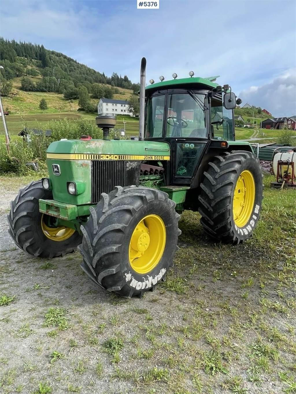 John Deere 3040HL Traktori