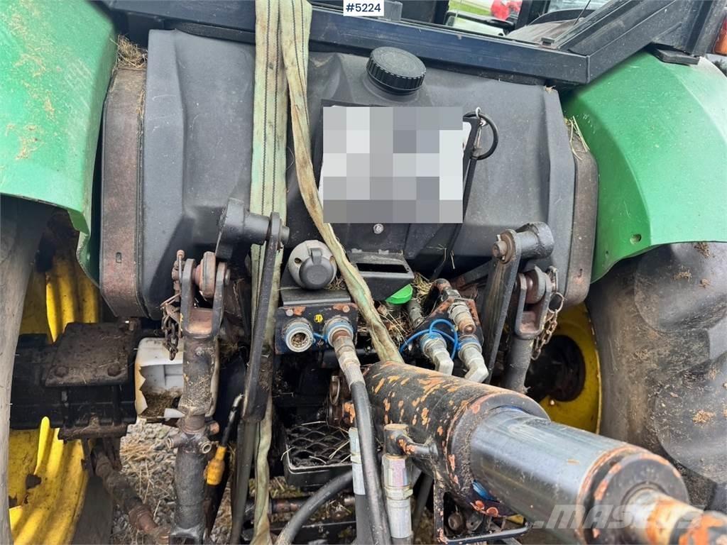 John Deere 5400 Traktori