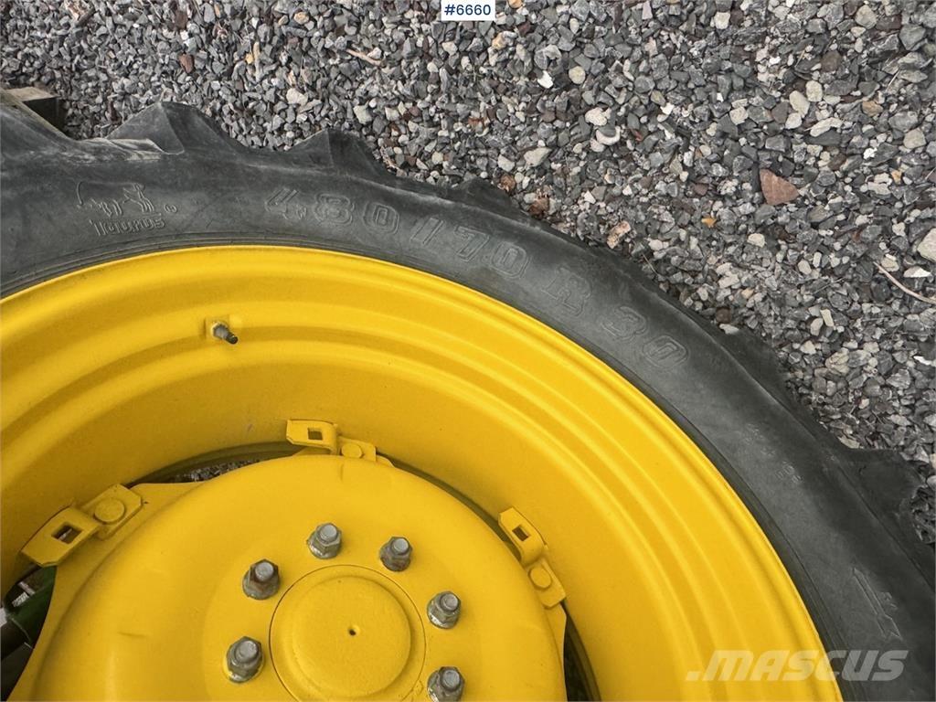 John Deere 5515 Traktori