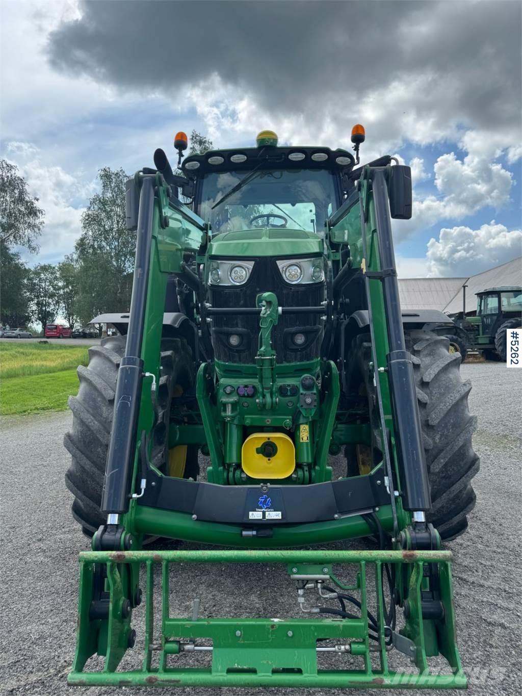 John Deere 6250R Traktori