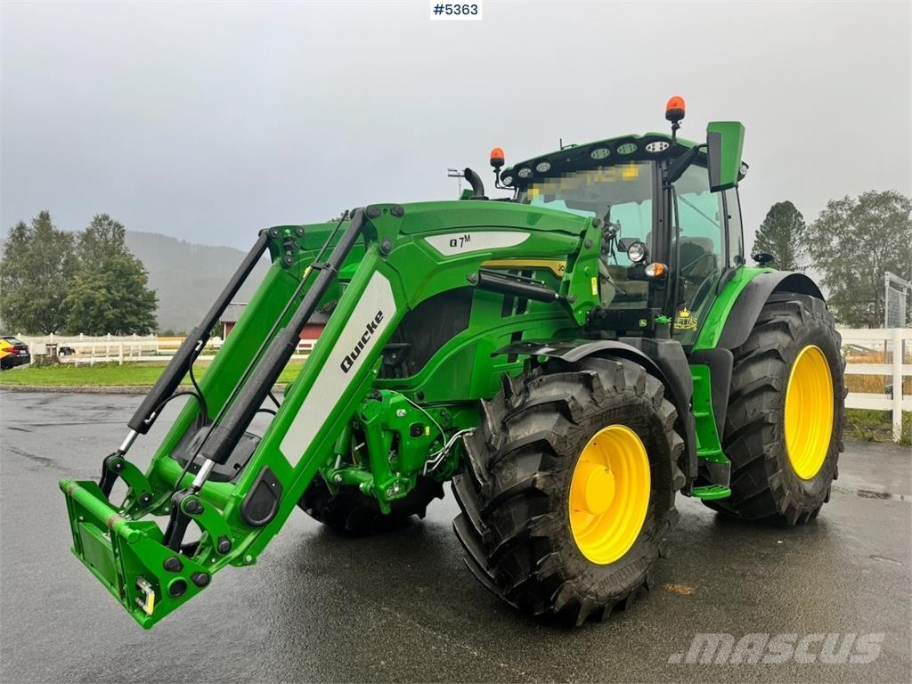 John Deere 6R 215 Traktori