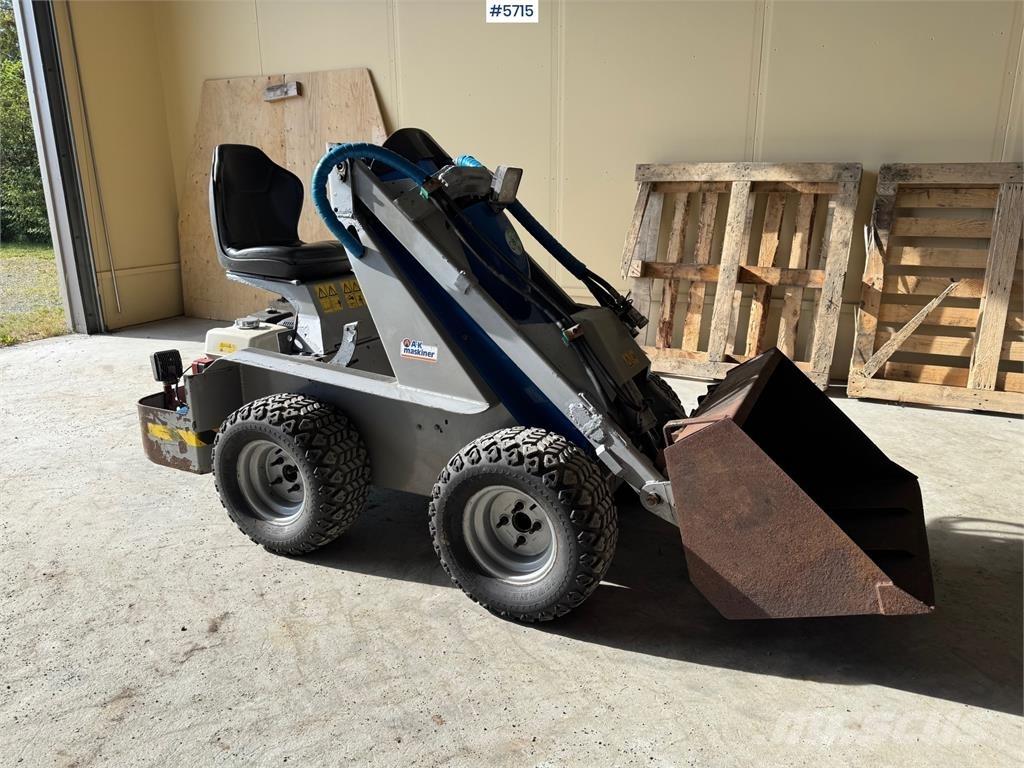 Multione F14B Višenamenski utovarivači