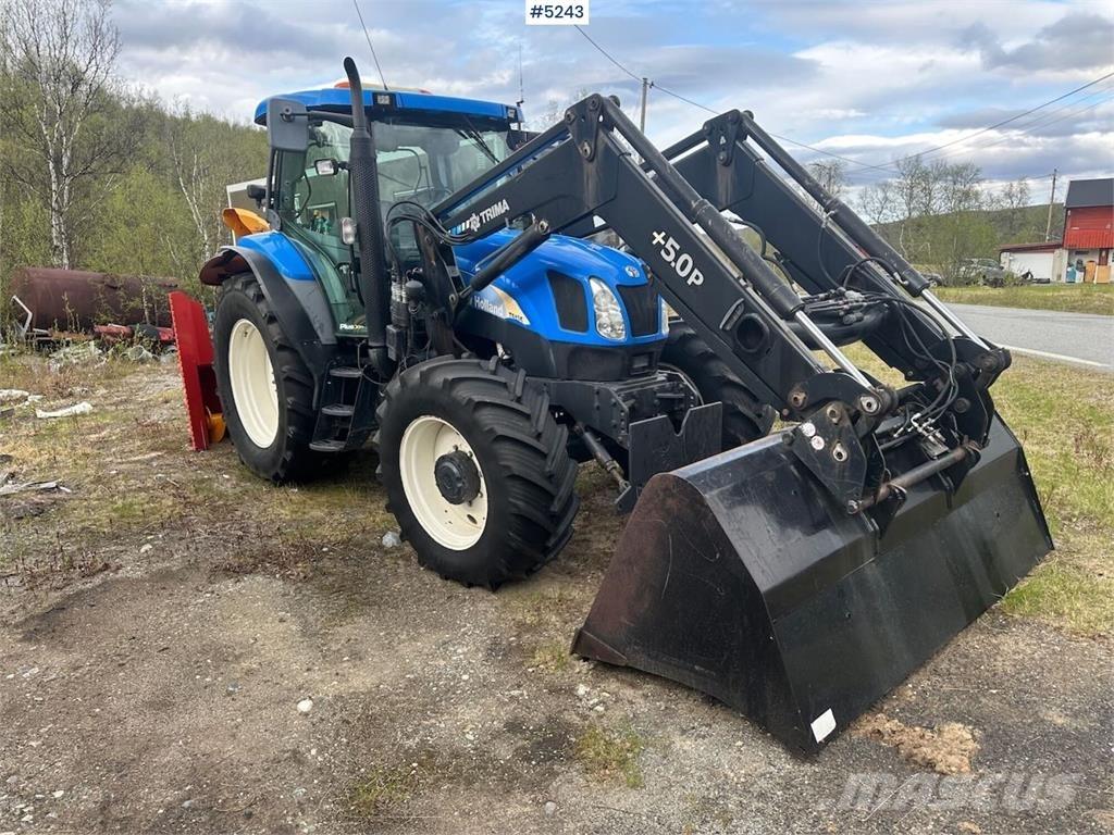 New Holland TS135 Traktori