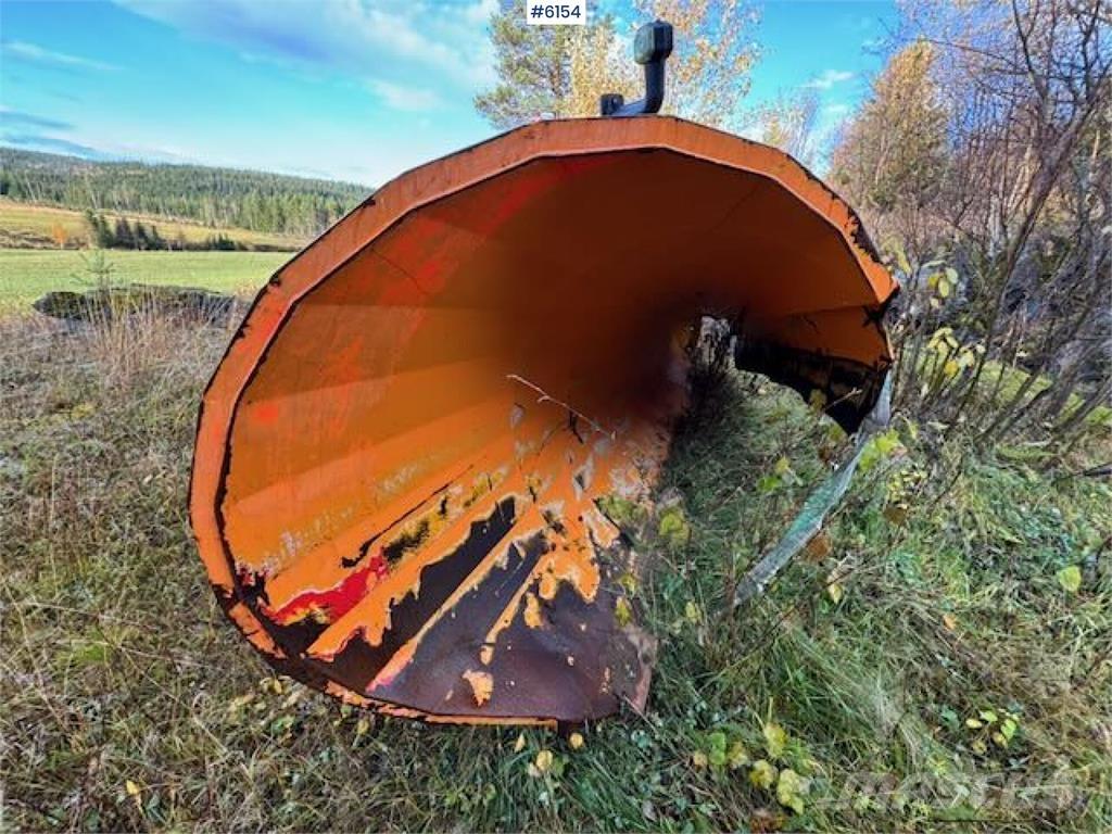  Øveraasen D2285 B Snežne daske i plugovi