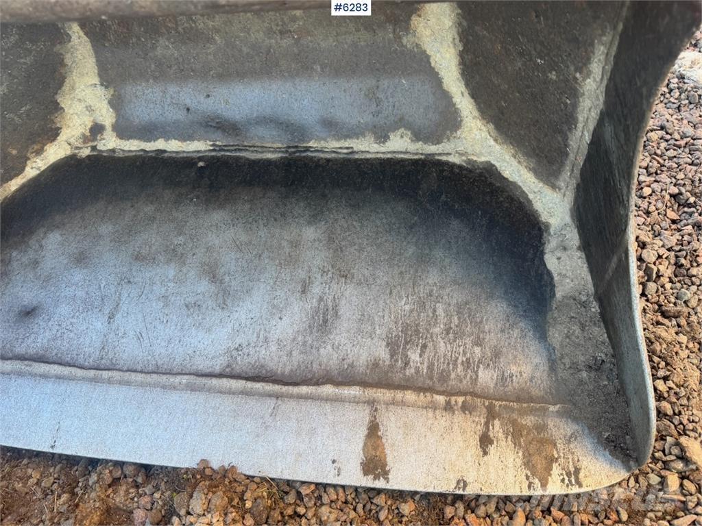 Takeuchi TB219 Bageri guseničari