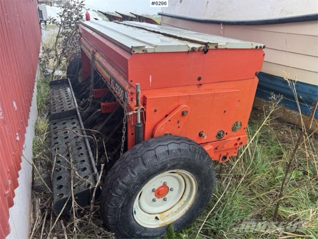 Tume KL 2500 Sejačice