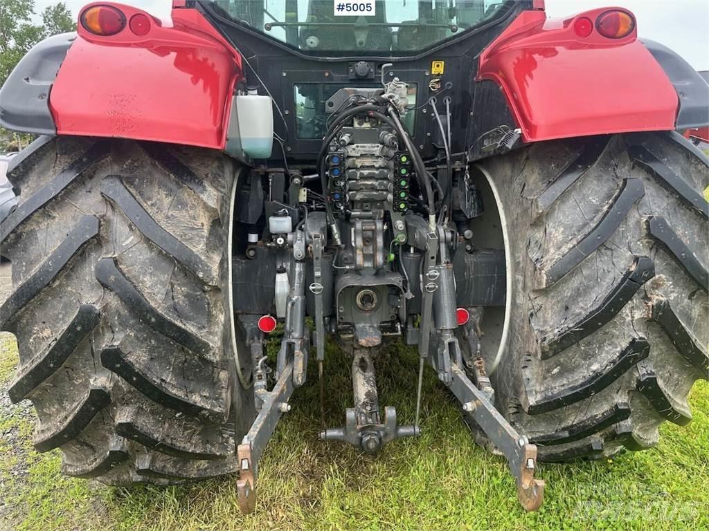 Valtra T213 Traktori
