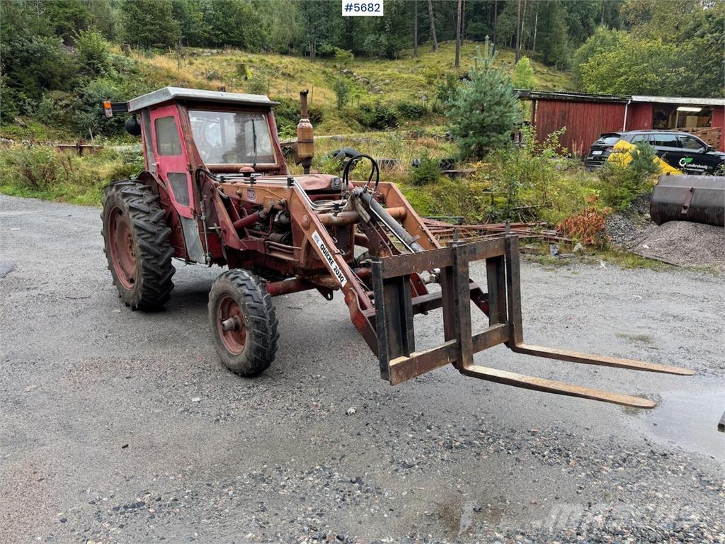 Volvo 400 Buster Traktori
