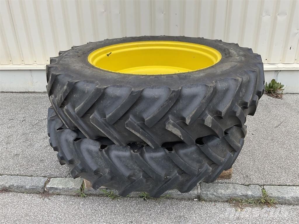  380/95 R 38 Gume, točkovi i felne