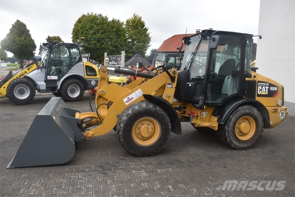 CAT 906M Utovarivači na točkove