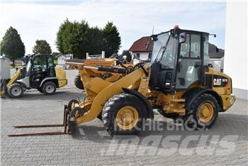 CAT 907M Utovarivači na točkove