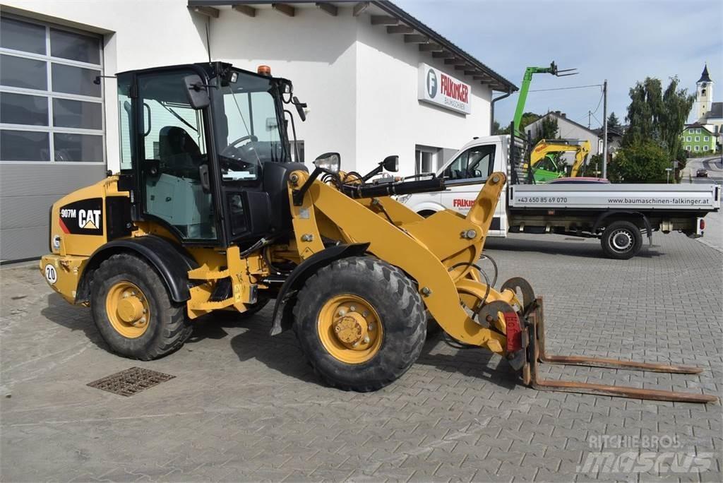 CAT 907M Utovarivači na točkove