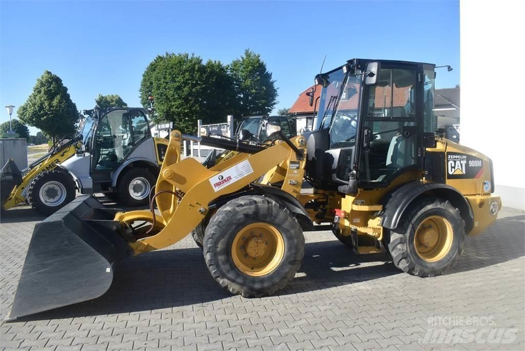 CAT 908M Utovarivači na točkove