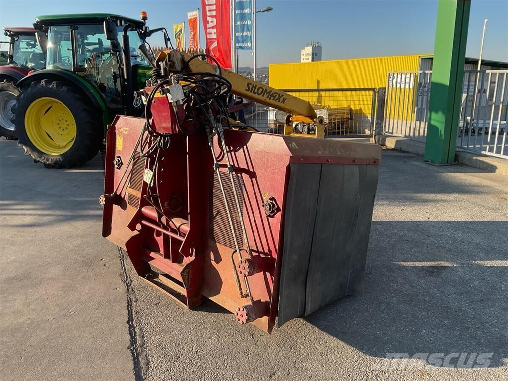  D220H Ostale poljoprivredne mašine